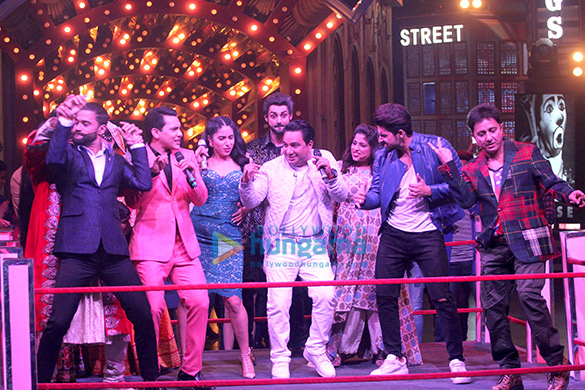 mallika sherawat and sohail khan on the sets of entertainment ki raat 2