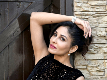 Pooja Chopra's glamorous photoshoot