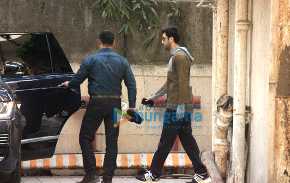 Ranbir Kapoor snapped outside his gym Ranbir Kapoor snapped outside his gym