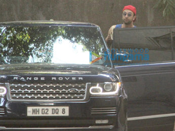 Ranbir Kapoor spotted at dance class in Khar