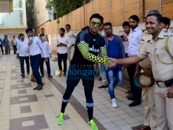 Ranveer Singh spotted after dance rehearsals in Bandra