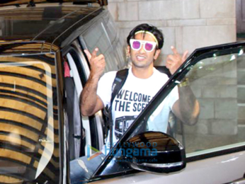 Ranveer Singh spotted at Zoya Akhtar's house