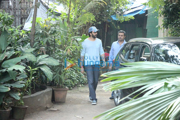 riteish deshmukh and aditya roy kapur attend a meeting in bandra 5