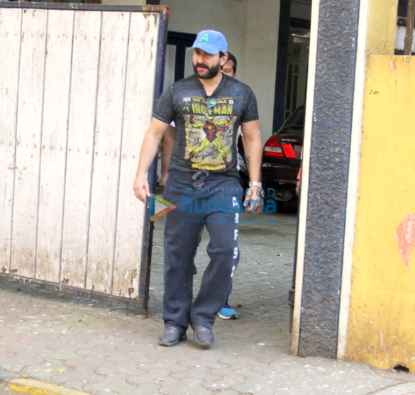 Saif Ali Khan spotted after a dubbing session in Bandra Saif Ali Khan spotted after a dubbing session in Bandra
