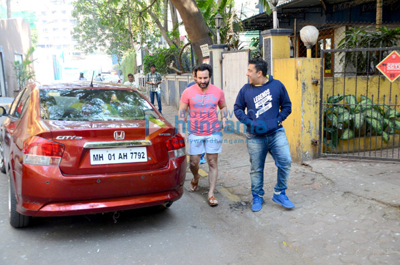 saif ali khan spotted in bandra 3