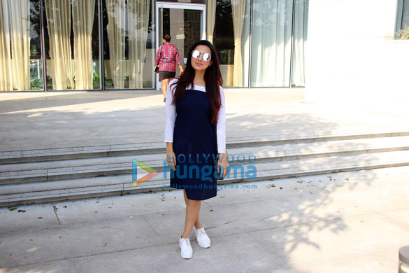 sana khan spotted at hemant oberois restaurant at bkc in bandra 2