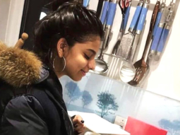 Shah Rukh Khan’s daughter Suhana Khan tries her hand at cooking