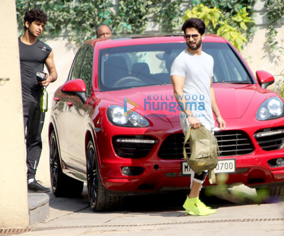 shahid kapoor and ishaan khatter snapped at the gym 3