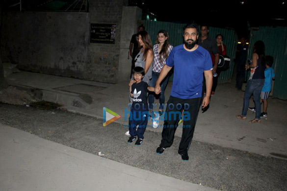 shilpa shetty and raj kundra spotted attending a football match along with their son in juhu 1