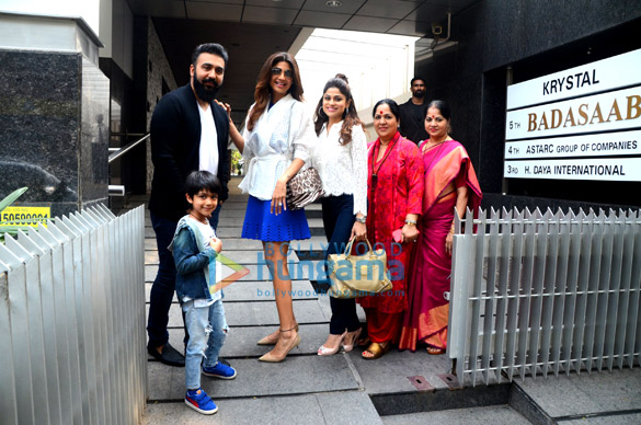 Shilpa Shetty and family spotted in Bandra for lunch Shilpa Shetty and family spotted in Bandra for lunch