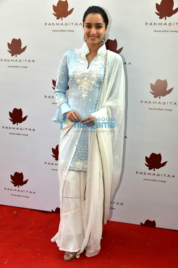 shraddha kapoor and sonam kapoor snapped at the padmasita event 4