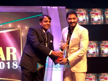 Shreyas Talpade wins the Best Debut Director Award for 'Poster Boys' at Kalakar Awards in Kolkata