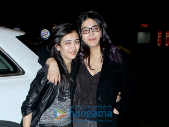 Shruti Haasan and Akshara Haasan spotted at the airport