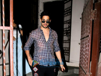 Sidharth Malhotra spotted at Shanker Mahadevan's dubbing studio