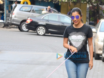Sophie Choudry snapped with her dog