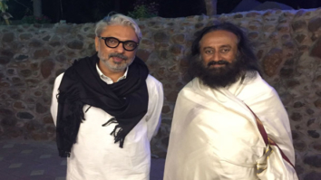 Sri Sri Ravi Shankar watches Padmaavat; terms Sanjay Leela Bhansali’s film as ‘beautiful tribute to Queen Padmavati’