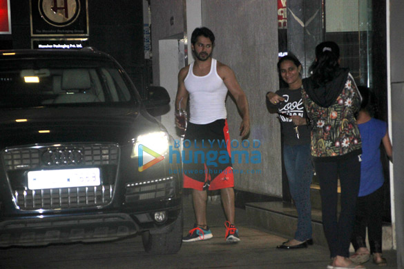 Varun Dhawan spotted at the gym Varun Dhawan spotted at the gym