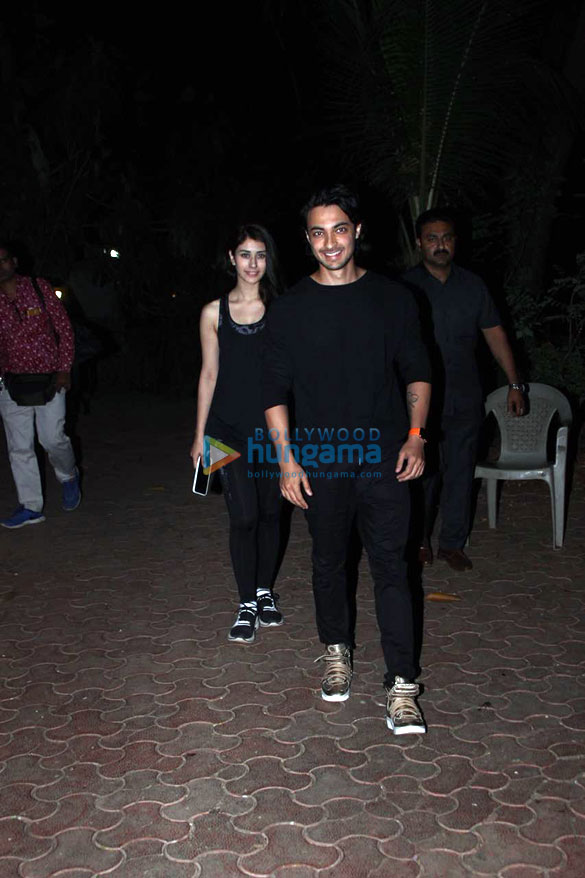 aaywarina hussain snapped at dance class 4