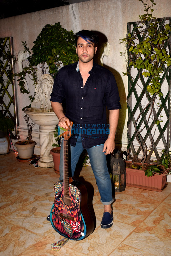 adhyayan suman spotted in juhu 1
