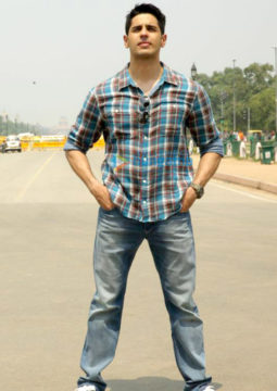 Movie Stills Of The Movie Aiyaary