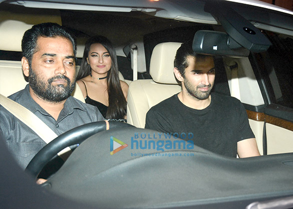 Celebs grace Karan Johar’s Valentine’s Day party Celebs grace Karan Johar’s Valentine’s Day party