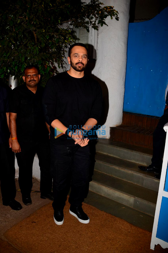 celebs grace manmohan shettys birthday party at olive in bandra 5