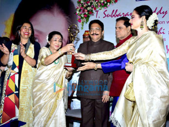 Celebs grace Yash Chopra's memorial award