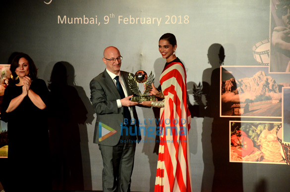 deepika padukone honoured by italian consulate 2