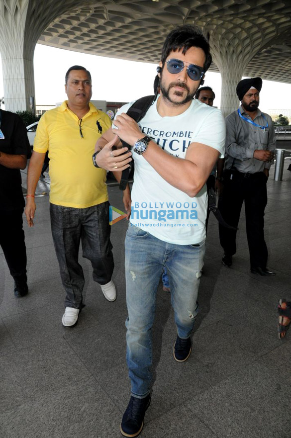 emraan hashmi snapped at the airport 4 2