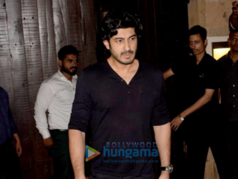 Farhan Akhtar and his mother, Saroj Khan, Ritesh Sidhwani and Farah Khan snapped at Anil Kapoor's house