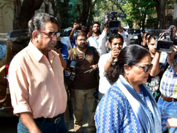 Farhan Akhtar and his mother, Saroj Khan, Ritesh Sidhwani and Farah Khan snapped at Anil Kapoor's house