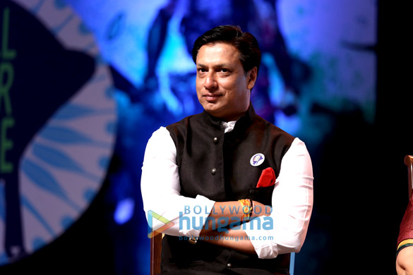hema malini aftab shivdasani ameesha patel and others grace the one for all all for one event held in the honour of unsung heroes in indian armed forces 4