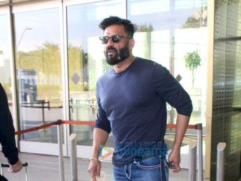 Hrithik Roshan, Suniel Shetty and others snapped at the airport