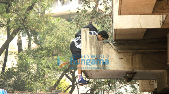 ishaan khattar snapped exiting the gym 3