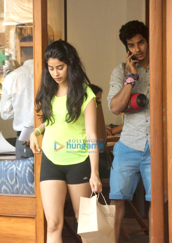 janhvi kapoor and ishaan khatter spotted at sequel cafe in bandra 1