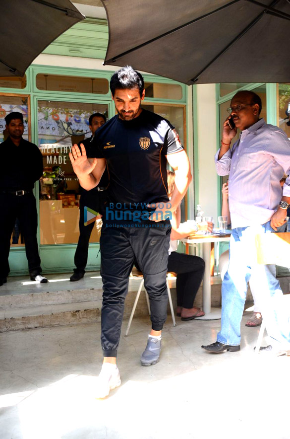 john abraham spotted at the kitchen garden in bandra 5