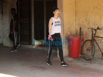 Kareena Kapoor Khan spotted outside her gym in Bandra