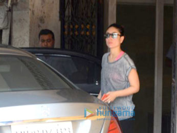 Kareena Kapoor Khan spotted after her gym session in Bandra (5)