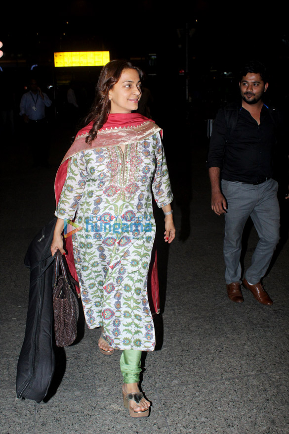 kriti sanon shilpa shetty malaika arora and others snapped at the airport 10