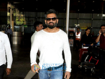 Kriti Sanon, Shilpa Shetty, Malaika Arora and others snapped at the airport
