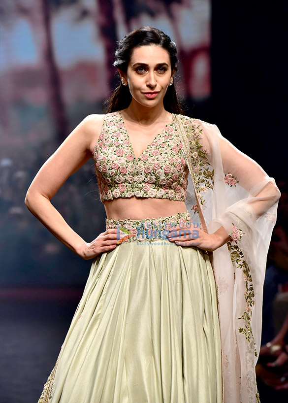 malaika arora shilpa shetty vaani kapoor kangana ranaut and others walk the ramp at the lakme fashion week 2018 16