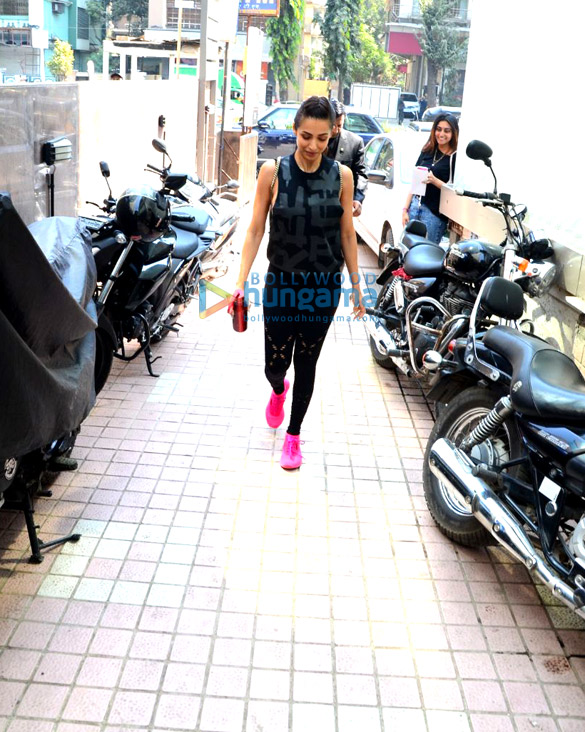 malaika arora spotted at gym in bandra 2
