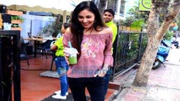 Pooja Chopra and Shama Sikander spotted at Bombay Salad in Bandra