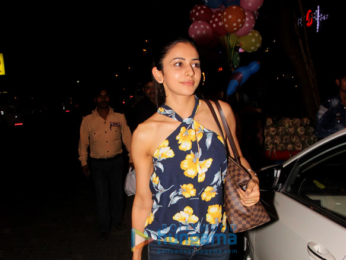 Rakul Preet spotted at The Kitchen Garden in Bandra