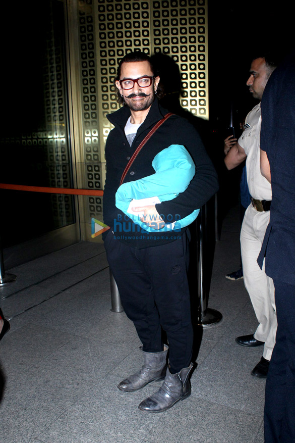 salman khan aamir khan and others snapped at the airport 2