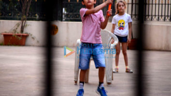 Sanjay Dutt’s kids snapped playing cricket