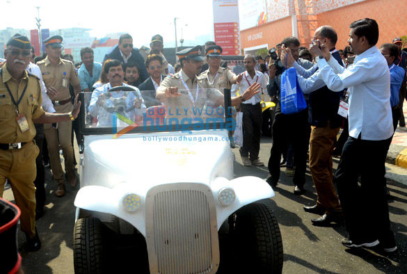 shah rukh khan attends magnetic maharashtra seminar at bkc mmrda ground 4