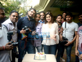 Shamita Shetty celebrates her birthday at home with the media