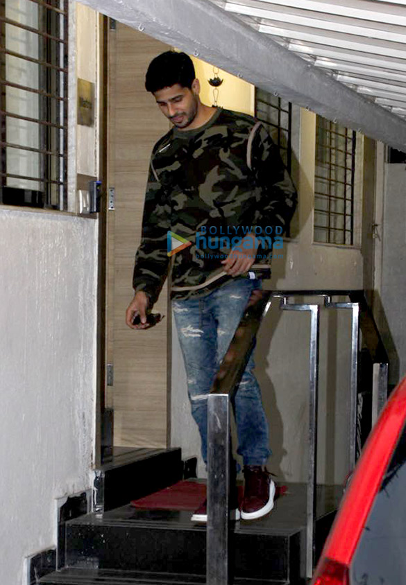 sidharth malhotra spotted at matrix office 2