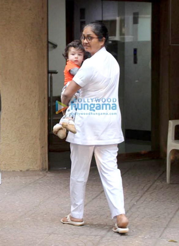 taimur ali khan spotted in bandra 2